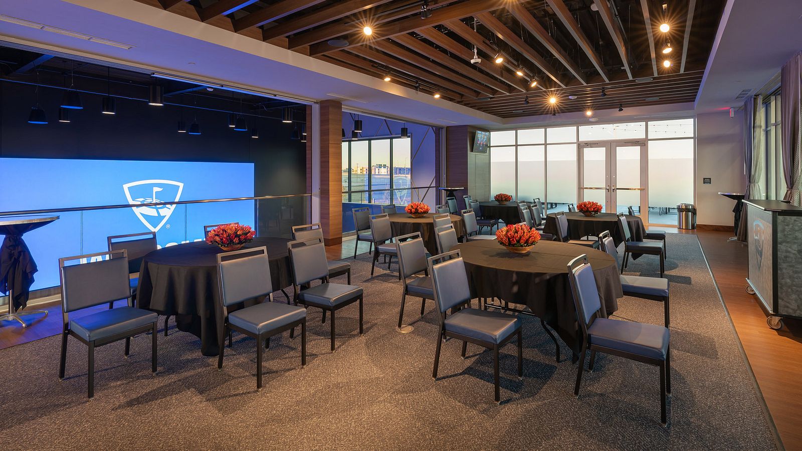 Skybox Lounge