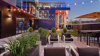 Outdoor Patio Thumbnail