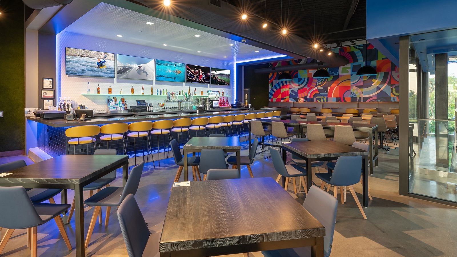 Third Level Bar
