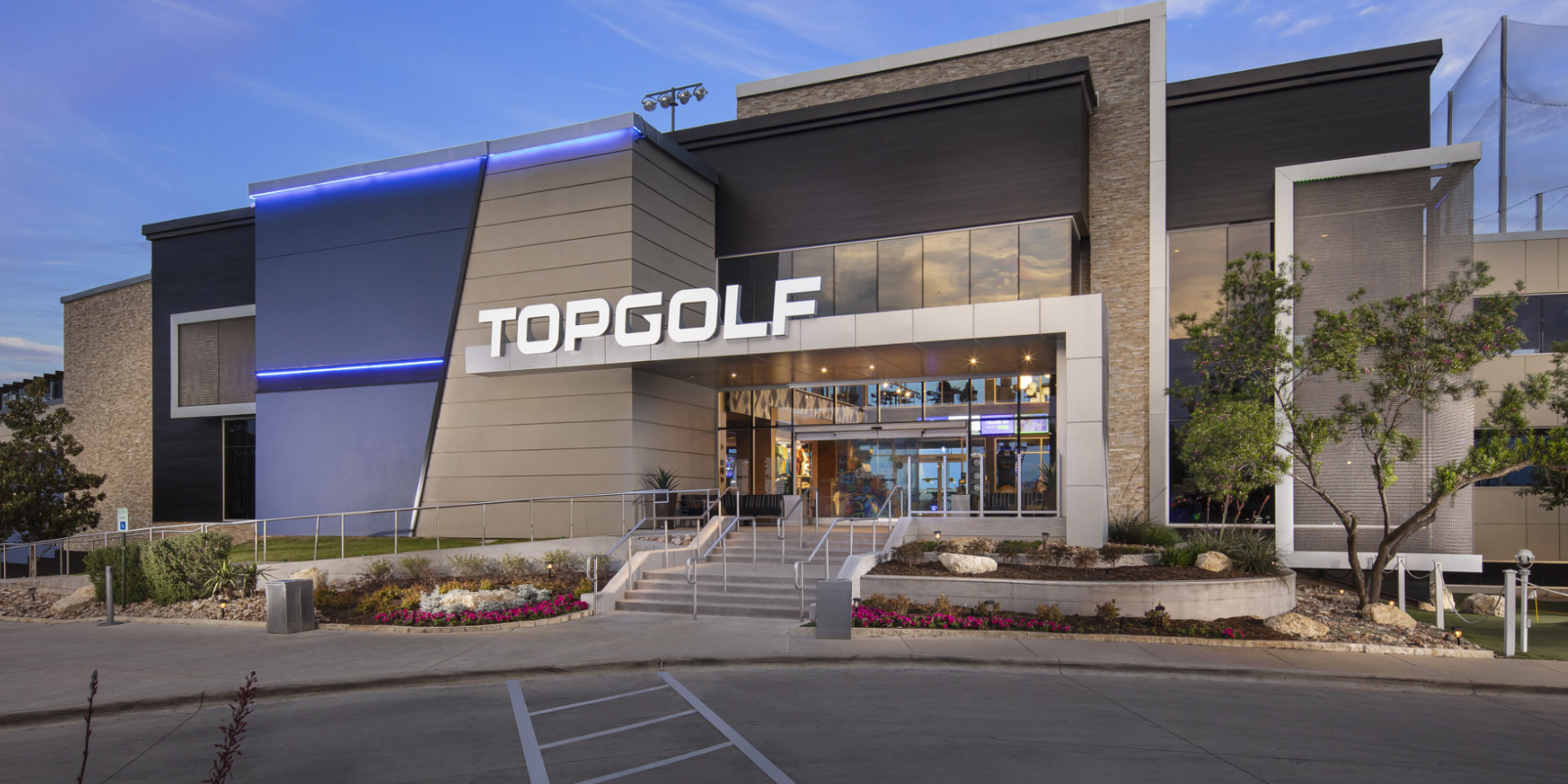 TopGolf Austin - Photo 3