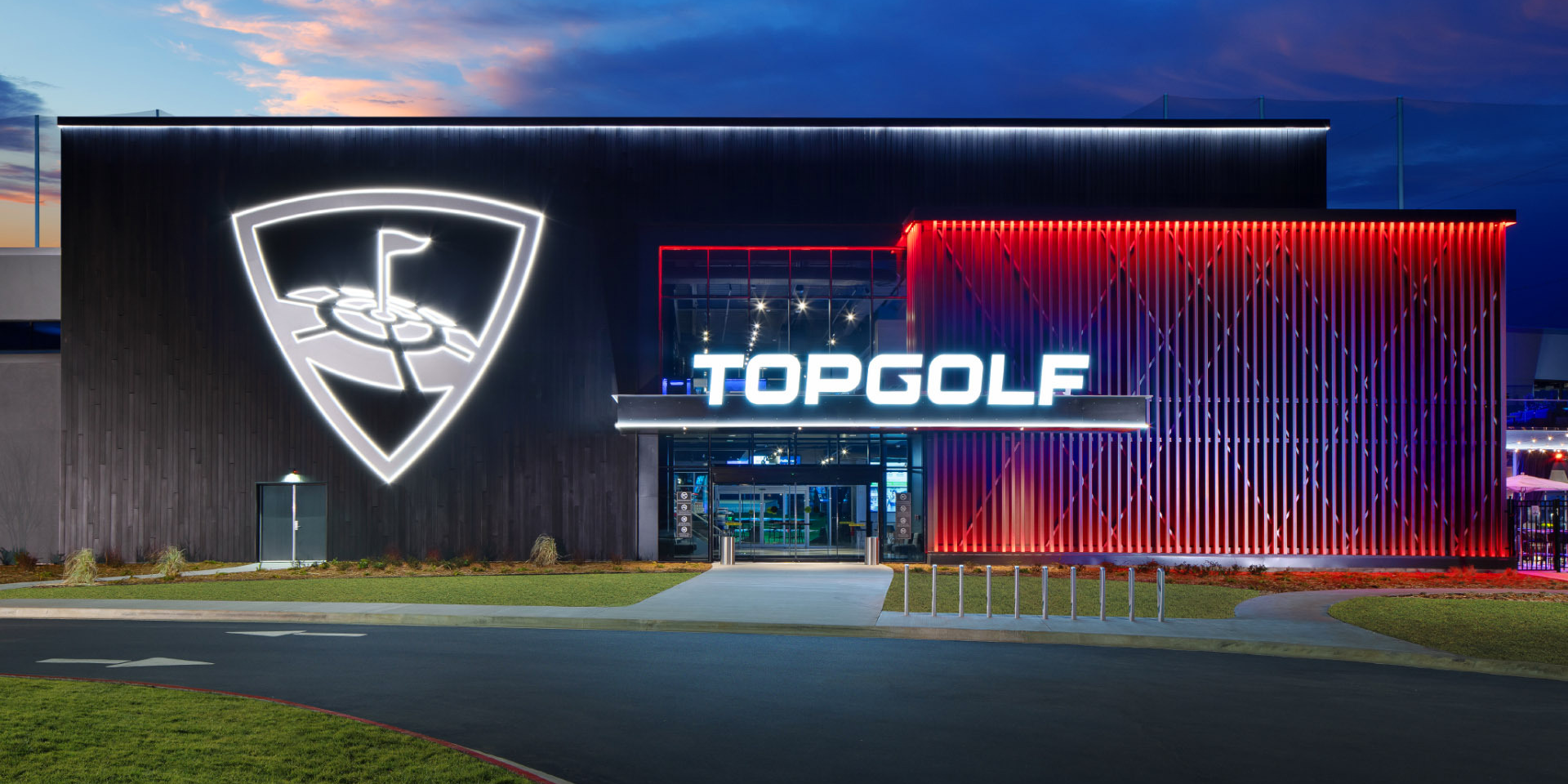 TopGolf Northwest Arkansas - Rogers - Photo 3